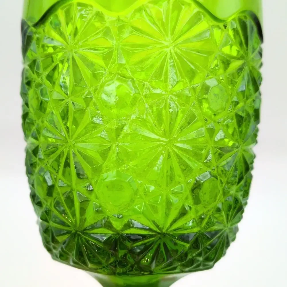 VTG LE Smith Green Daisy and Button Pressed Glass Water Wine Stem Goblet 6.75in